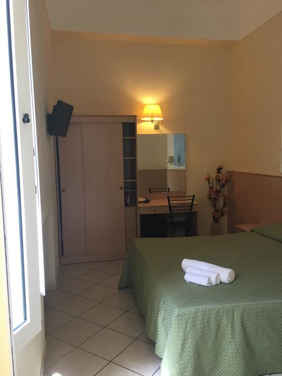 Hotel Bahia Viareggio Quarto foto